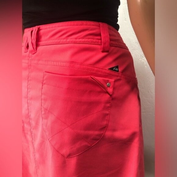 nvo coral sports skort - Picture 3 of 7